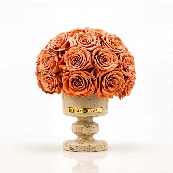 Beige Minoan Homey vase with rust-colored artificial roses, floral arrangement
